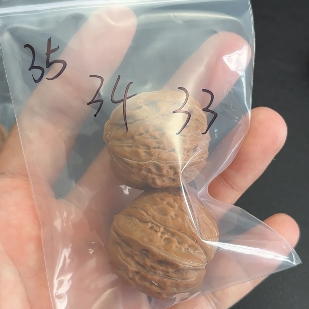吊坠文玩核桃35福利铁锤，有黄