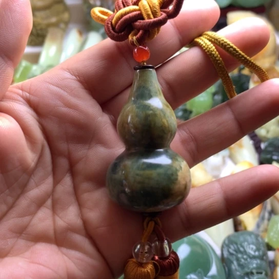 蛇纹石玉未镶嵌岫玉手把件