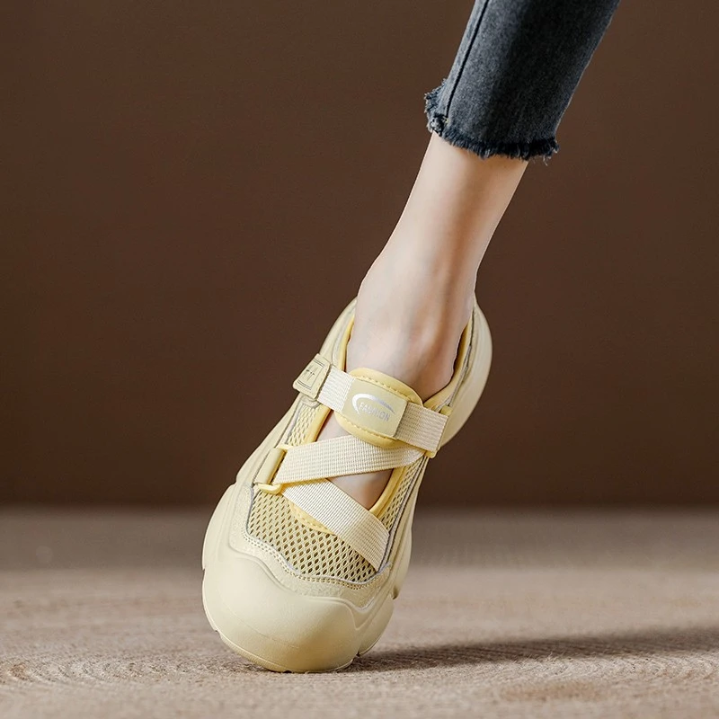 厚底包头玛丽珍运动凉鞋女2025夏季新款休闲丑萌鞋网面透气老爹鞋