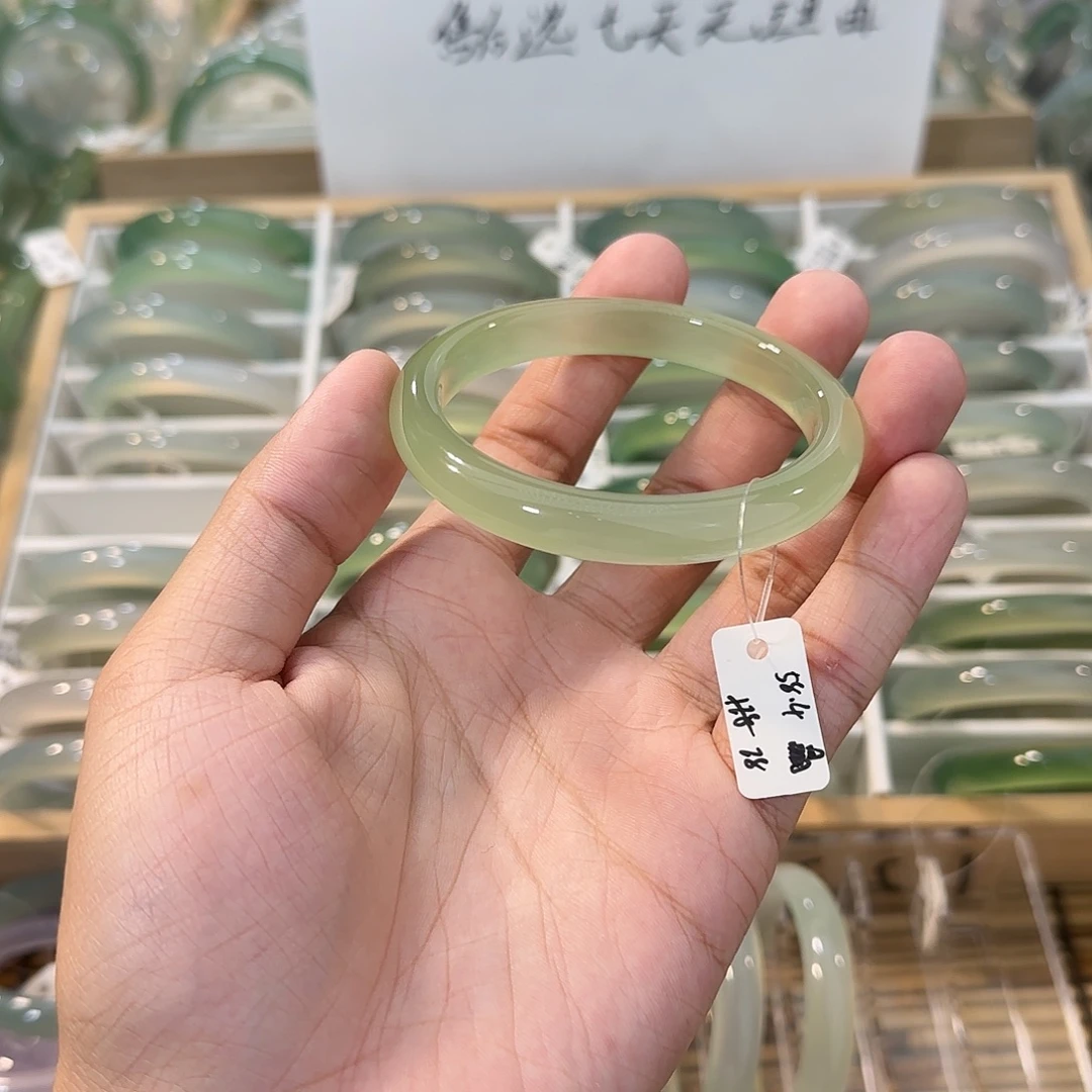 玛瑙/玉髓未镶嵌手镯圈口58.4