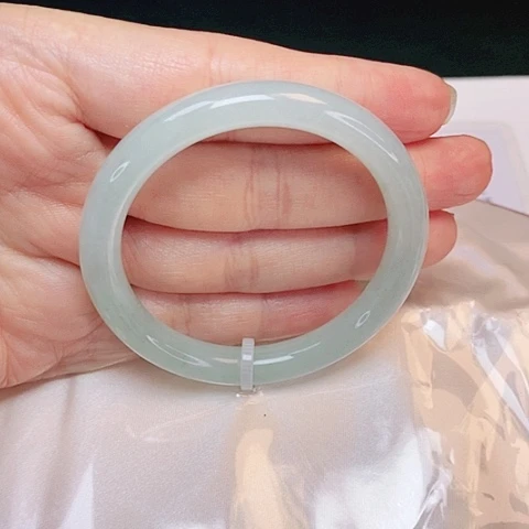 【闪购商品】翡翠手镯未镶嵌圆50.5