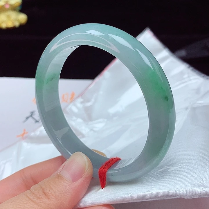 未镶嵌手镯翡翠56圈！捡漏！