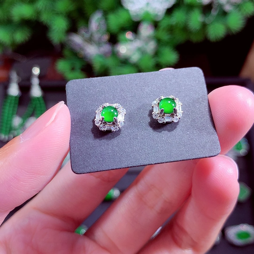 颈饰未镶嵌翡翠天然