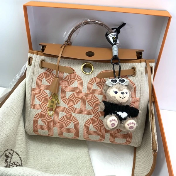 爱马仕/包包/99新/市场价30000/250914zb0013