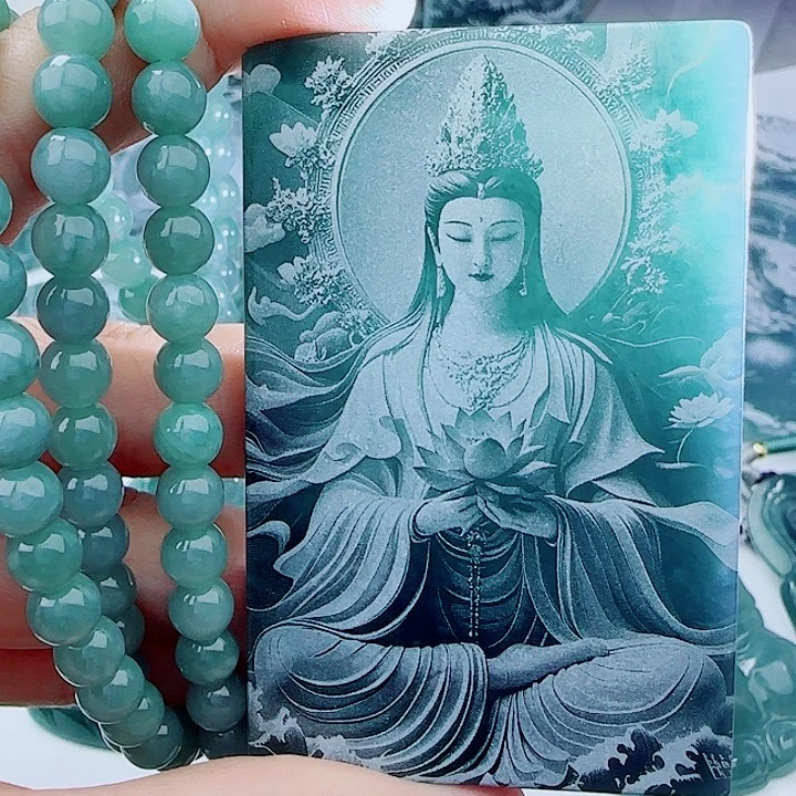 翡翠未镶嵌颈饰多样性发货天然的A货翡翠