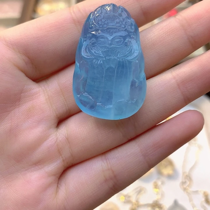 未镶嵌吊坠(赠链)水晶