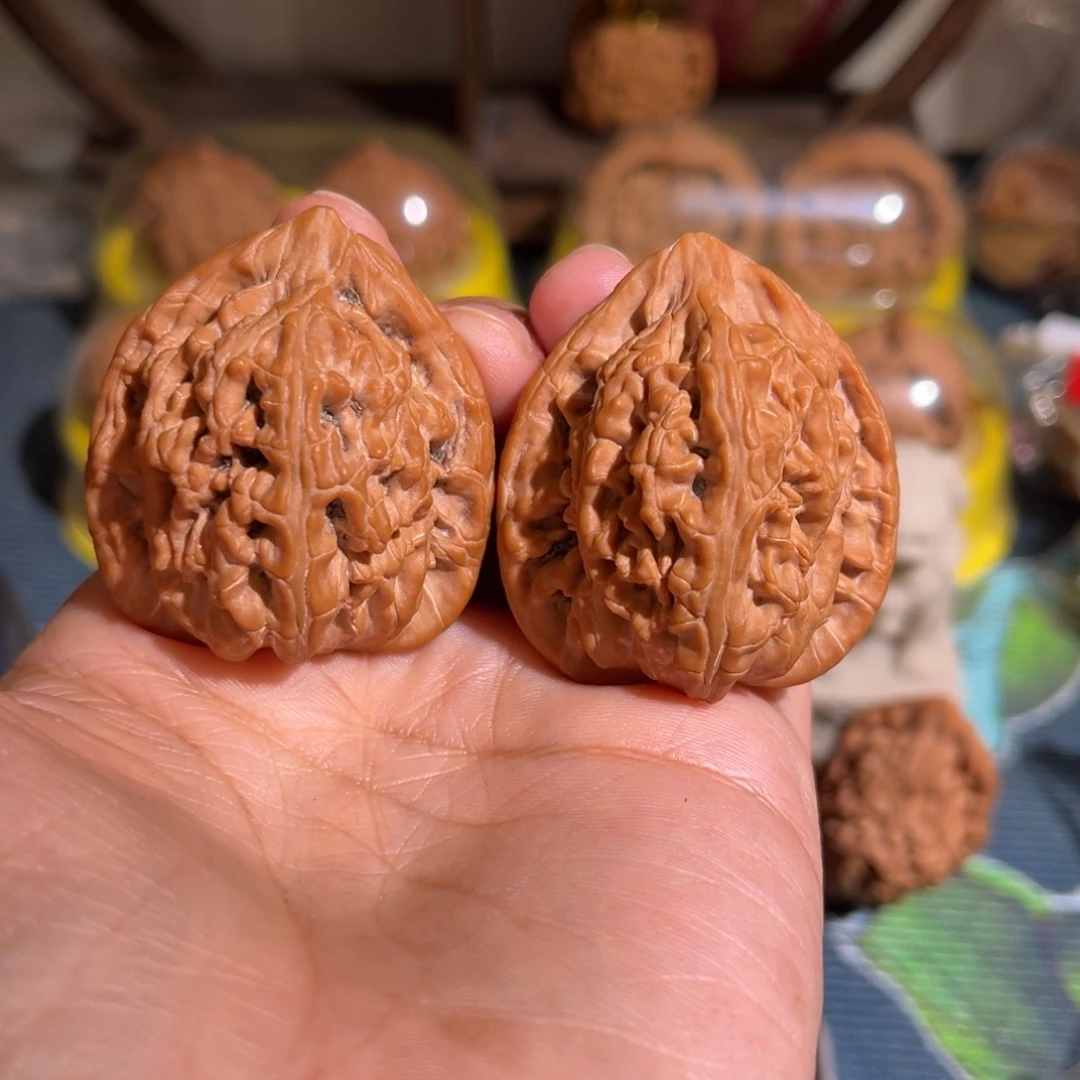 玺***文玩核桃吊坠龙门柱