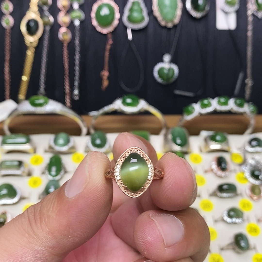 银S925镶嵌戒指和田玉（碧玉）