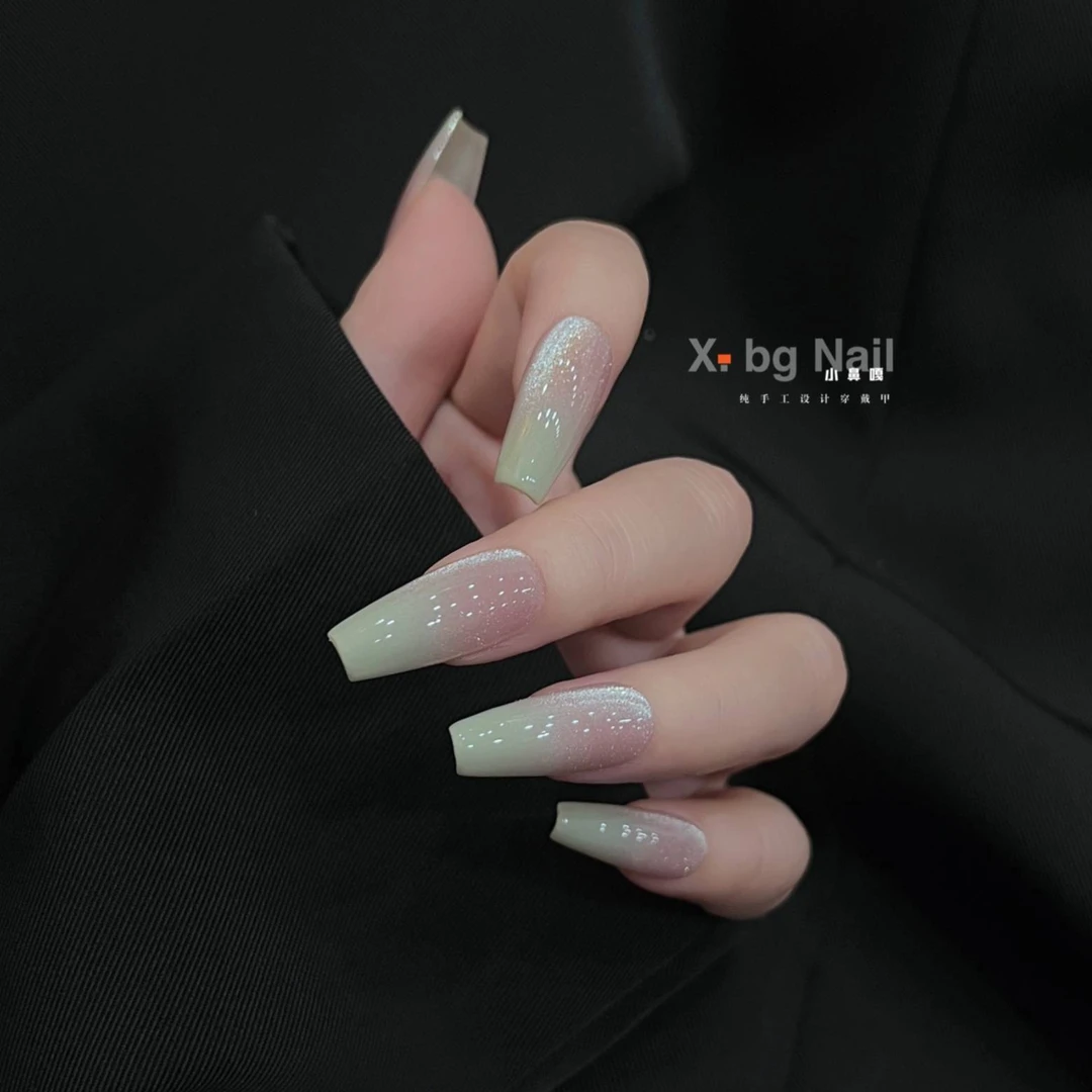 【奶绿】X_bg Nail小鼻嘎水润夏日显白渐变水晶球穿戴甲多甲型