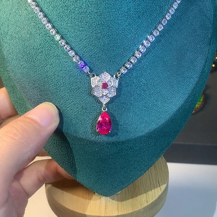 非金属52吊坠。