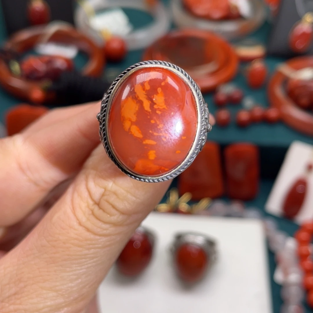 南红玛瑙银S925镶嵌瓦西南红牛血红火焰蛋面戒指