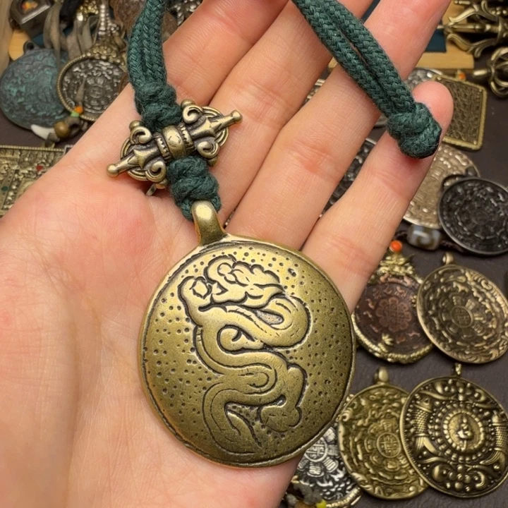 藏传文玩九宫如图