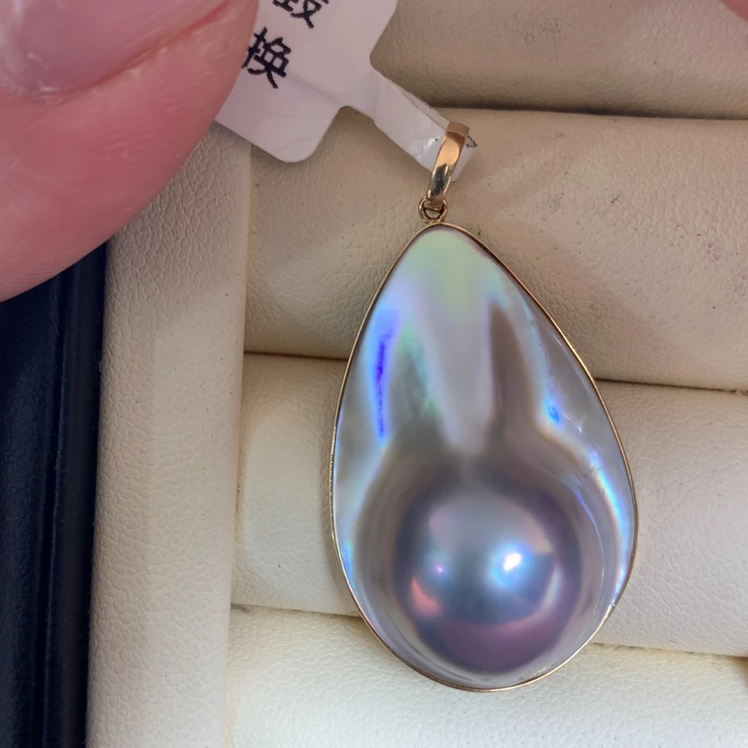 18K金镶嵌颈饰拼合珍珠（马贝珠）
