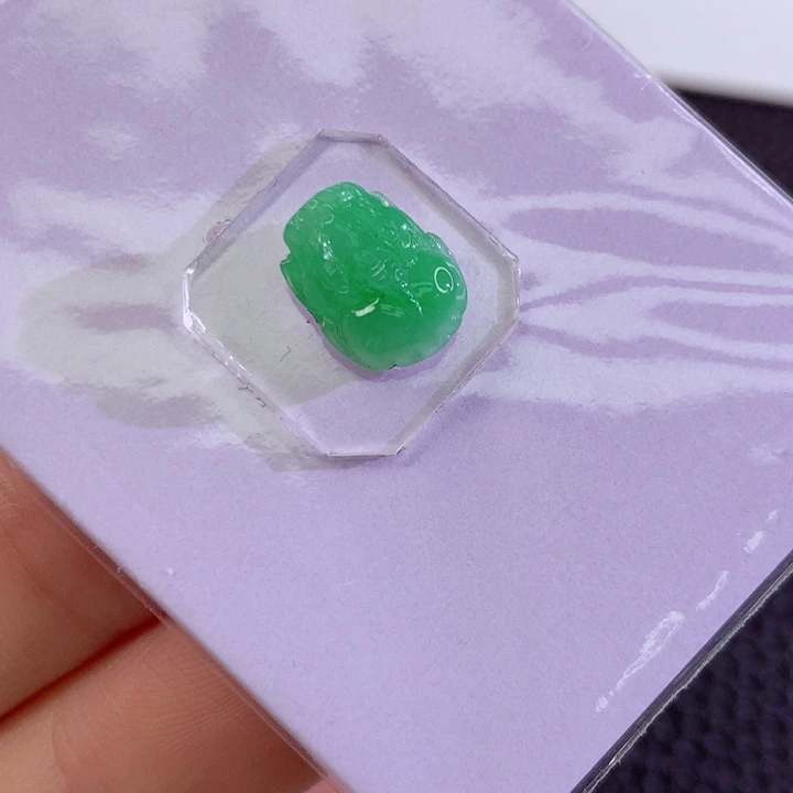 定制翡翠未镶嵌翡翠