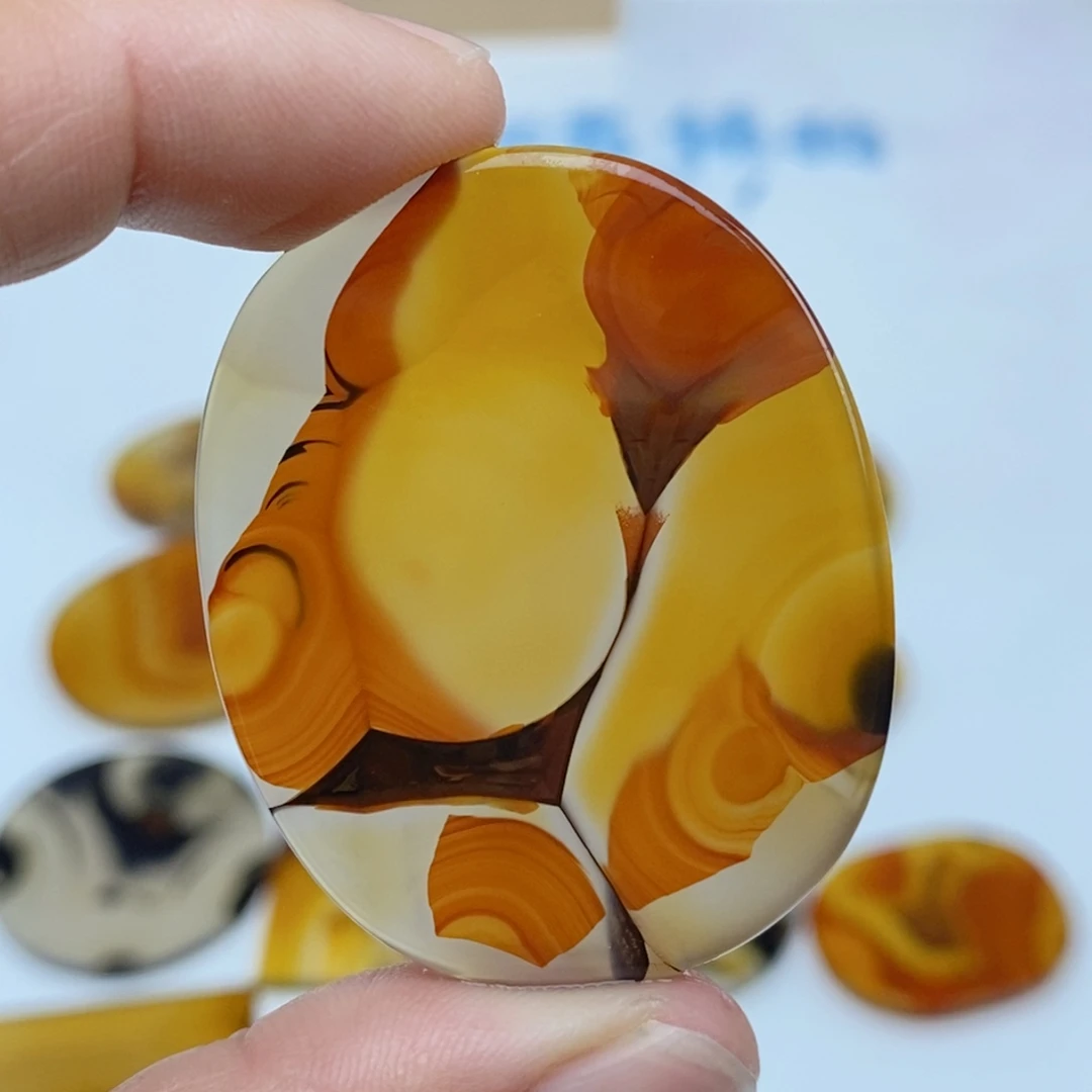 玛瑙/玉髓未镶嵌珠宝半成品