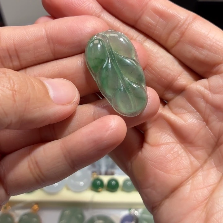 翡翠未镶嵌颈饰翡翠天然A货树叶吊坠