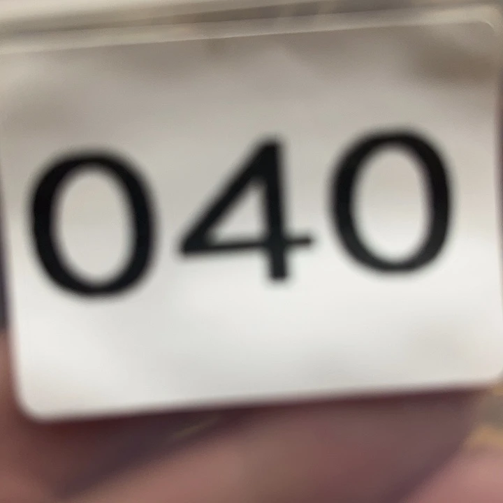 白玉菩提吊坠漂亮。     漂亮。         漂亮