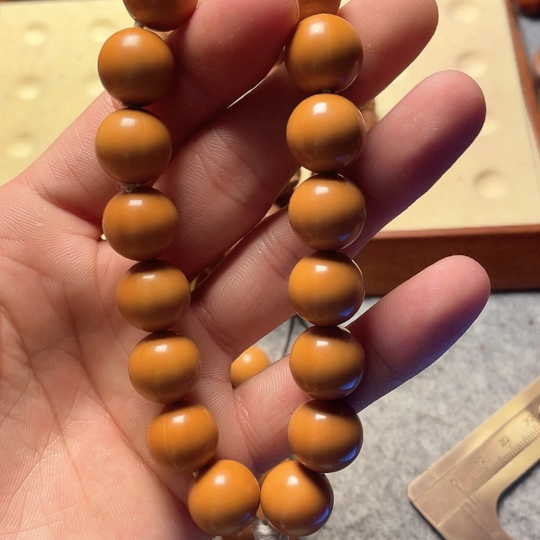 猴头核桃雕刻正圆光珠