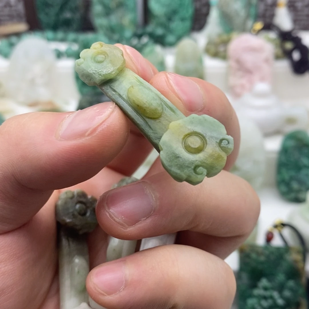 心***情未镶嵌独山玉颈饰