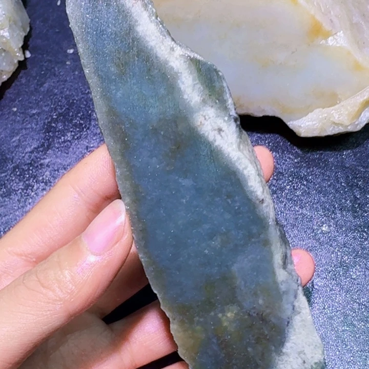 未镶嵌和田玉（糖玉）珠宝半成品