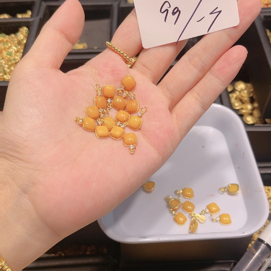 蜜蜡颈饰银S925镀金镶嵌11