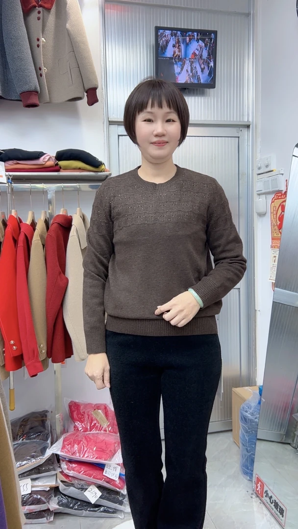 【衣联服饰】妈妈款冬季长袖上衣97572