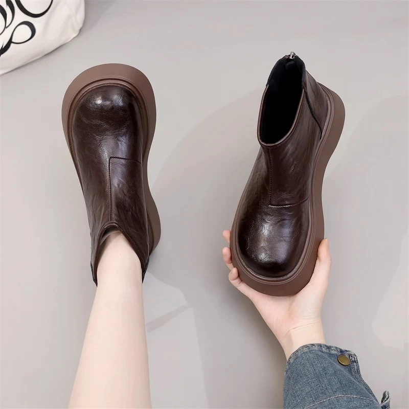 2025秋冬季新款复古圆头增高烟管靴气质百搭加绒短靴厚底瘦瘦靴