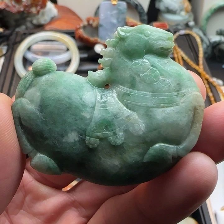 翡翠未镶嵌颈饰特色唐马挂件