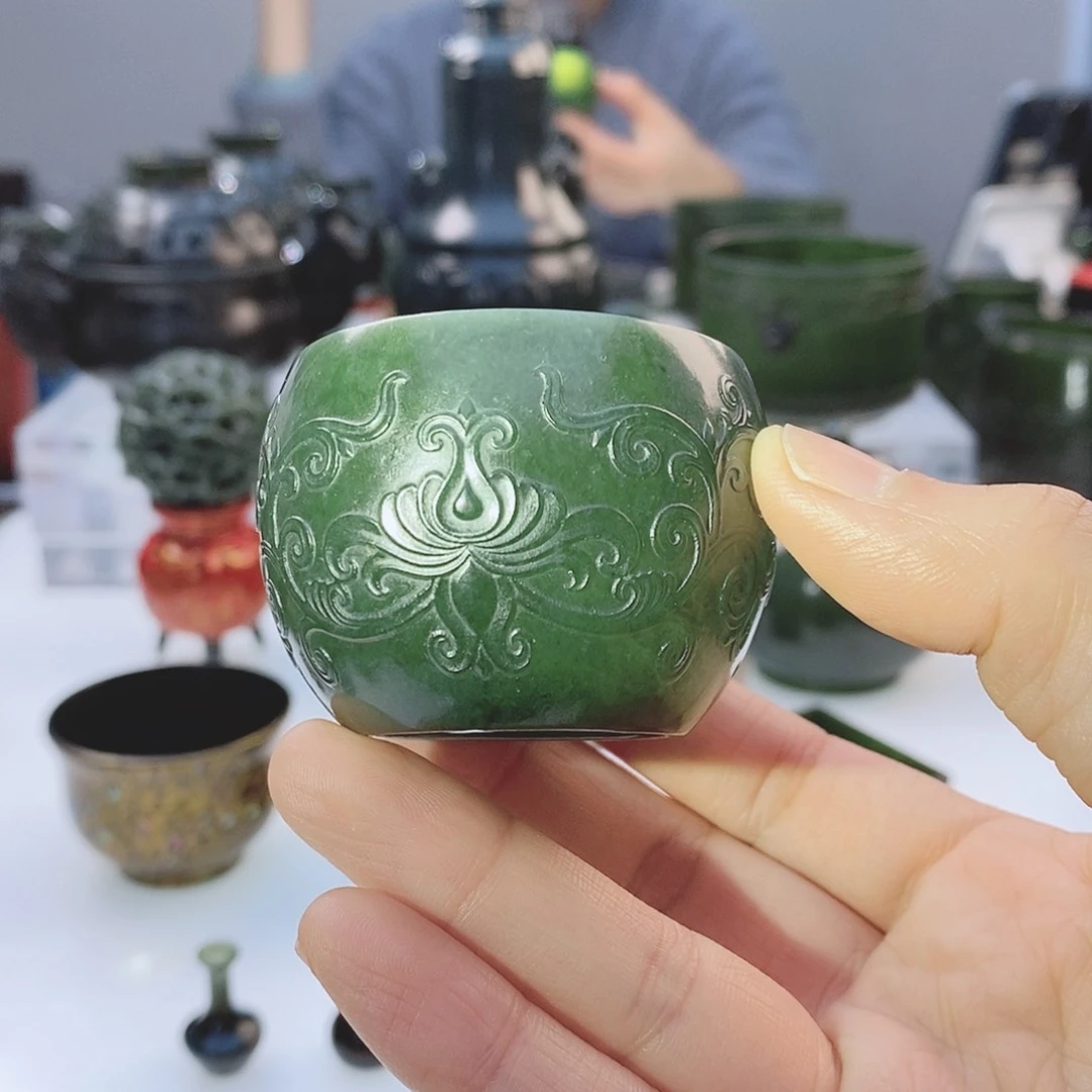 和田玉（青玉）把件未镶嵌杜****来