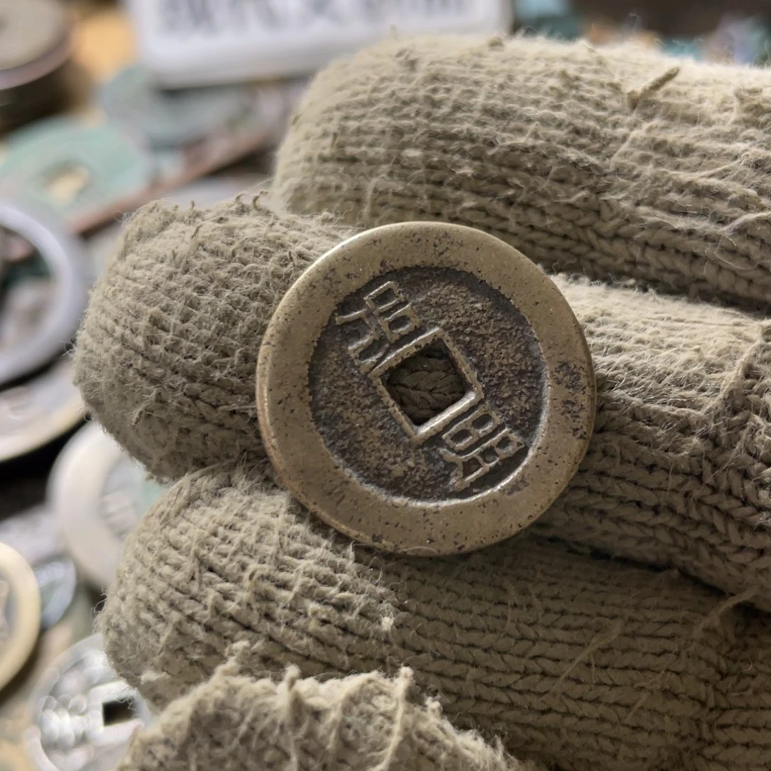 铜现代工艺品学习币