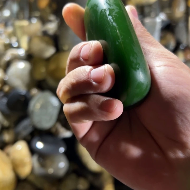 石英岩玉未镶嵌车挂