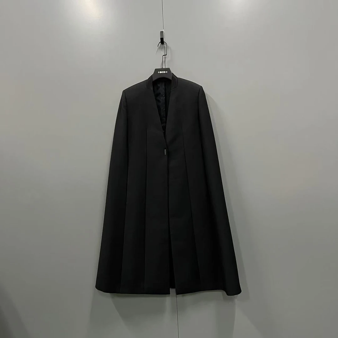 未使用 Givenchy/纪梵希 jp904 013071 黑色披肩大衣 38码