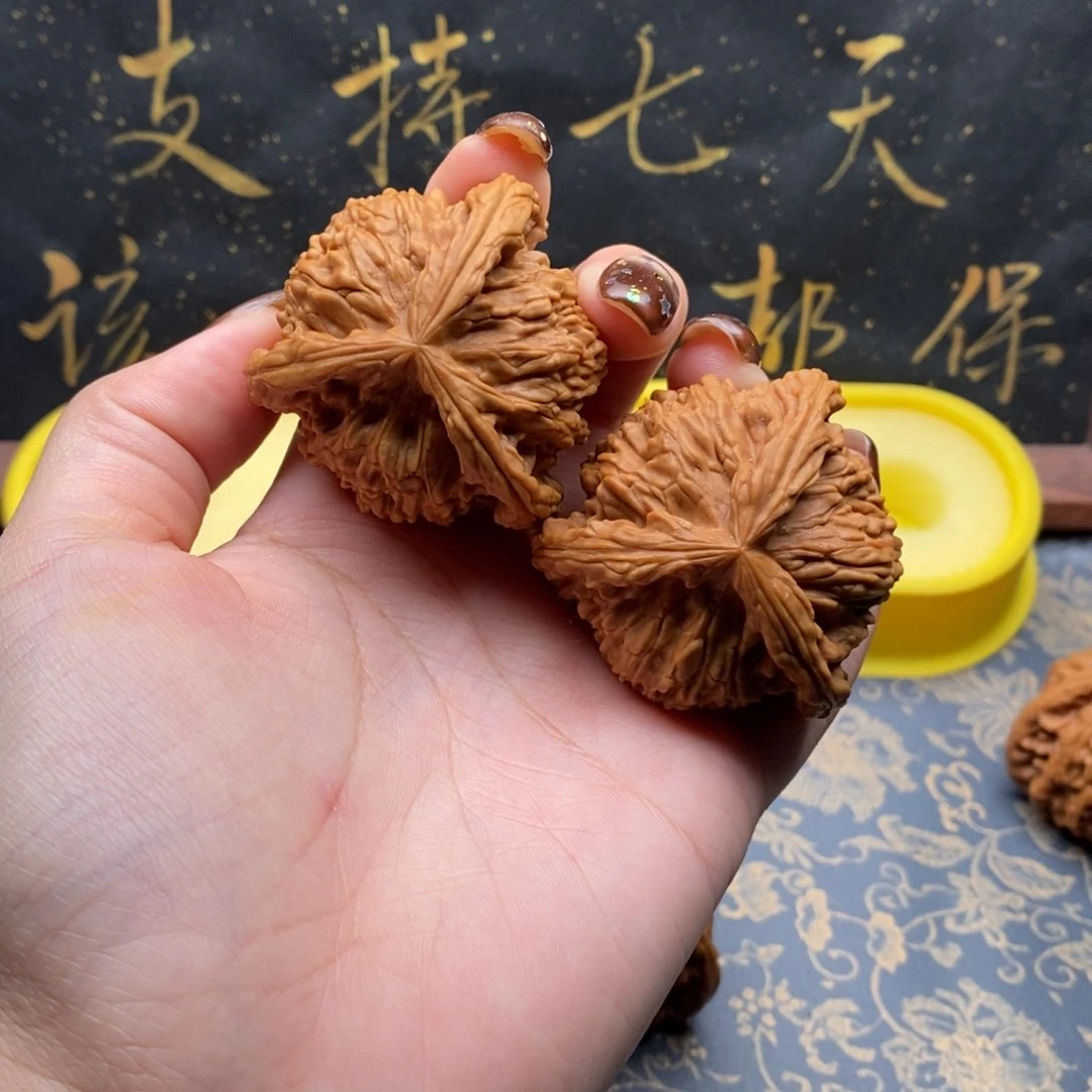 吊坠文玩核桃热***想白狮子