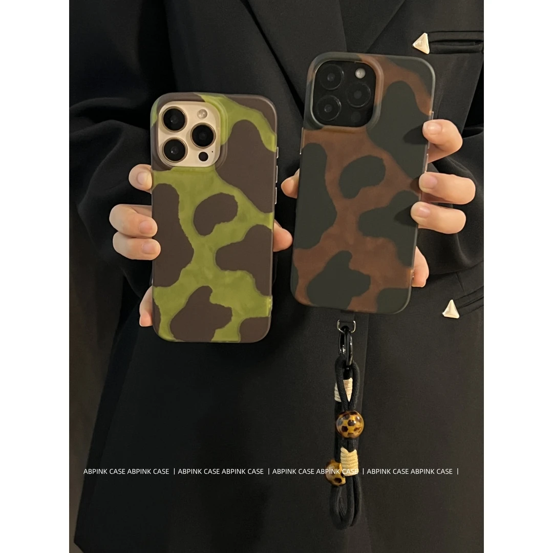 秋款绿棕奶牛纹黑棕挂绳适用iPhone17promax苹果16手机壳15新款14