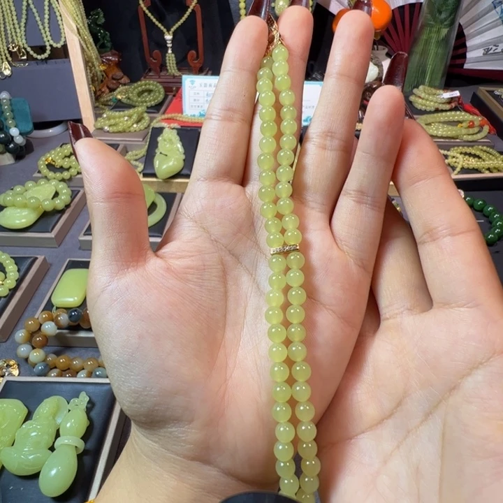 颈饰未镶嵌和田玉（黄玉）