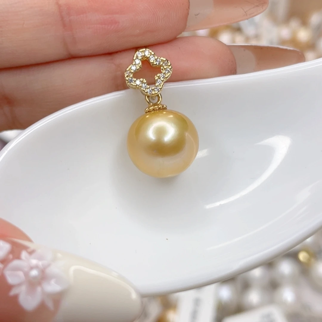 淡水珍珠未镶嵌吊坠(赠链)