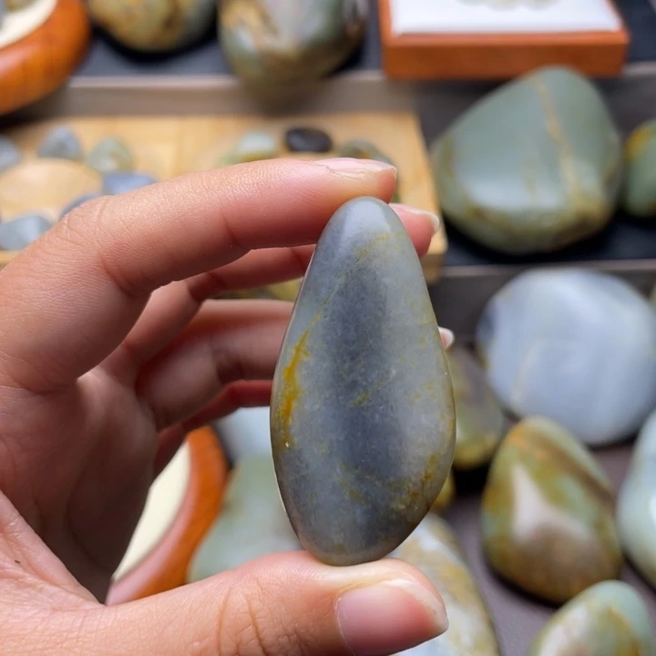 和田玉未镶嵌颈饰22