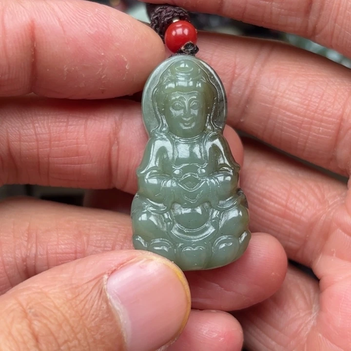 和田玉吊坠9K金镶嵌