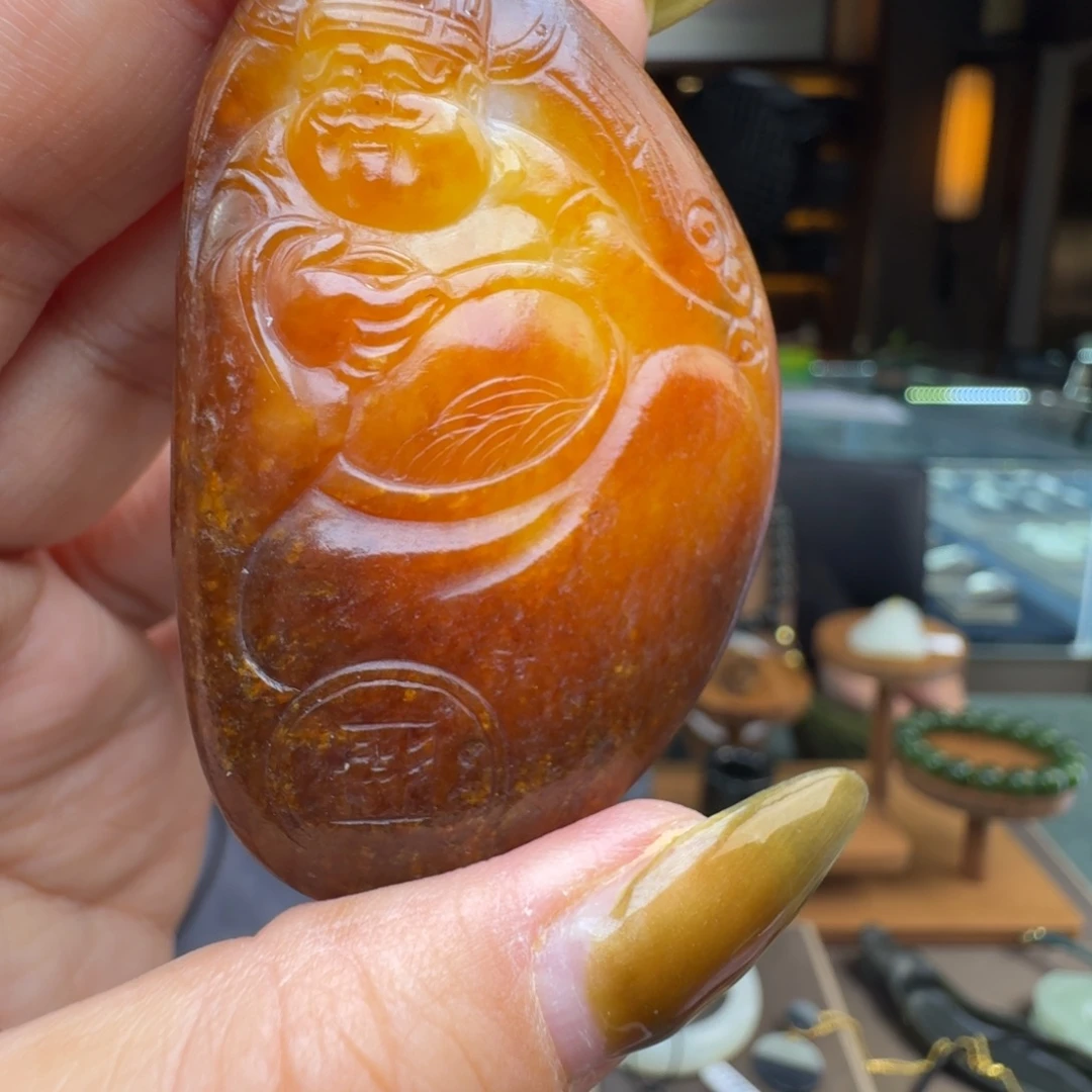 神***落和田玉未镶嵌颈饰