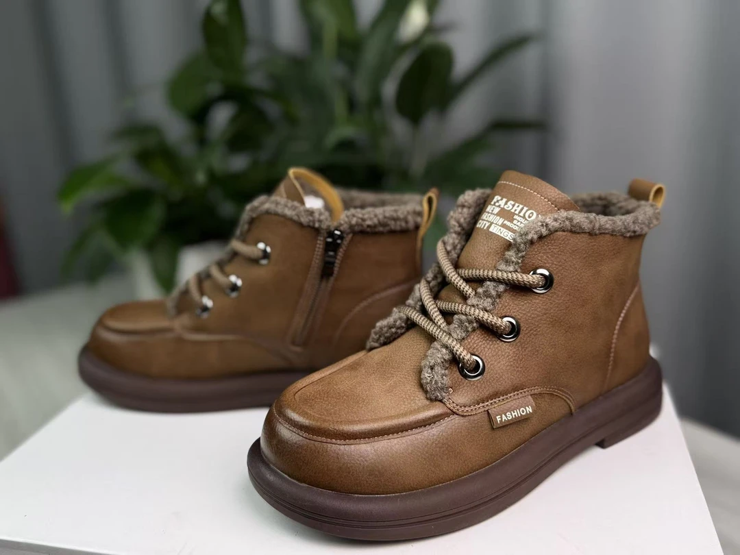 圆头加绒休闲风休闲短靴保暖冬季雪地靴