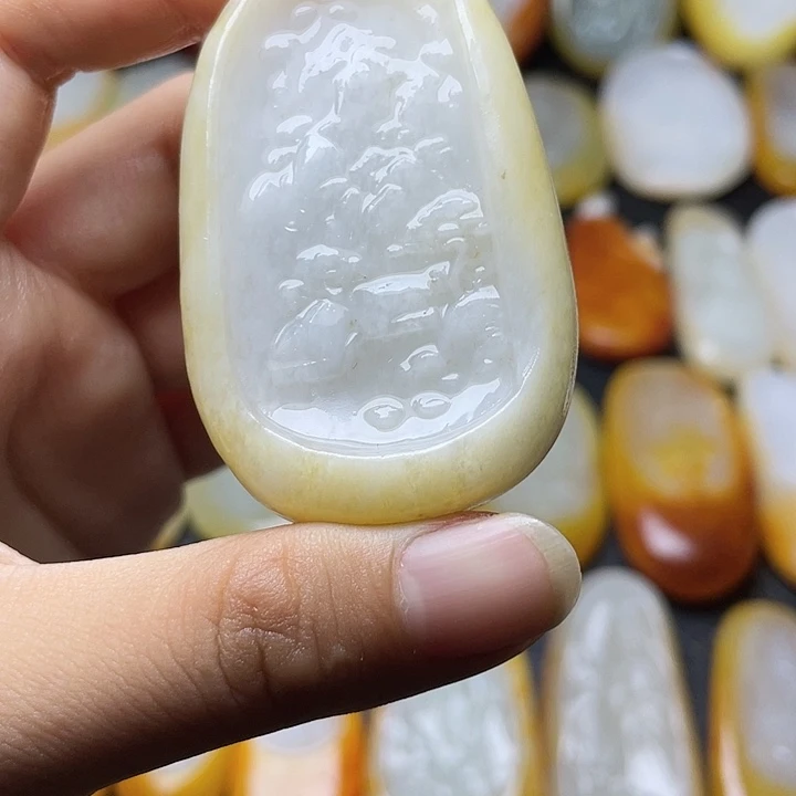 【闪购商品】颈饰未镶嵌和田玉