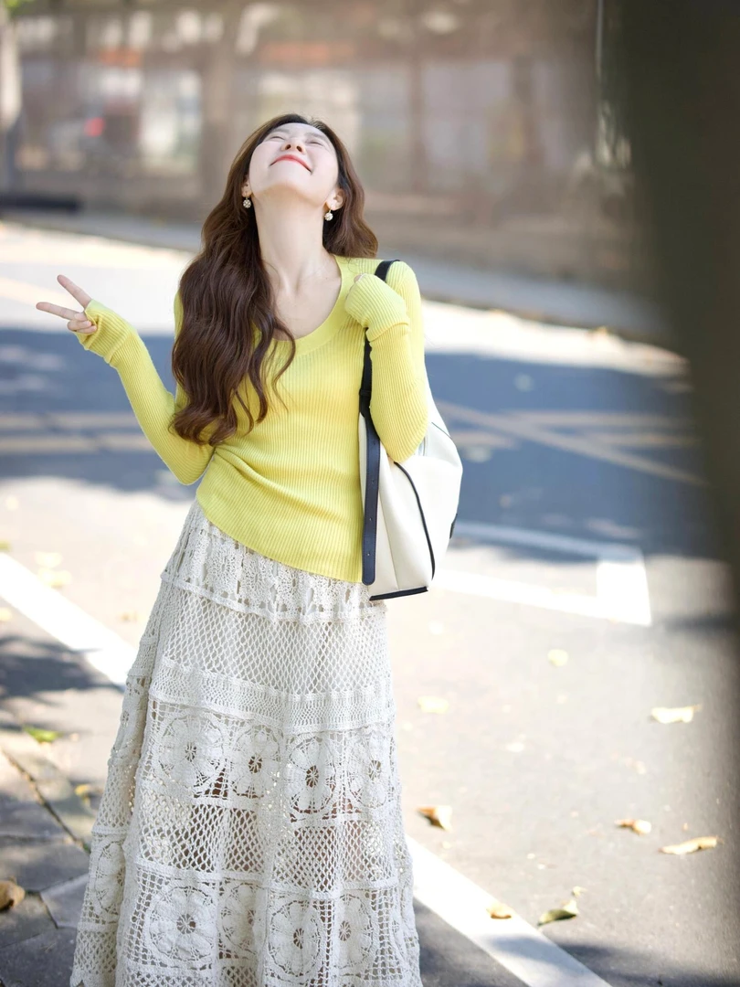 2025早春一整套女气质减龄针织开衫吊带上衣蕾丝半身裙显瘦两件套