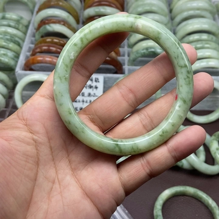 蛇纹石玉手镯未镶嵌哈***1