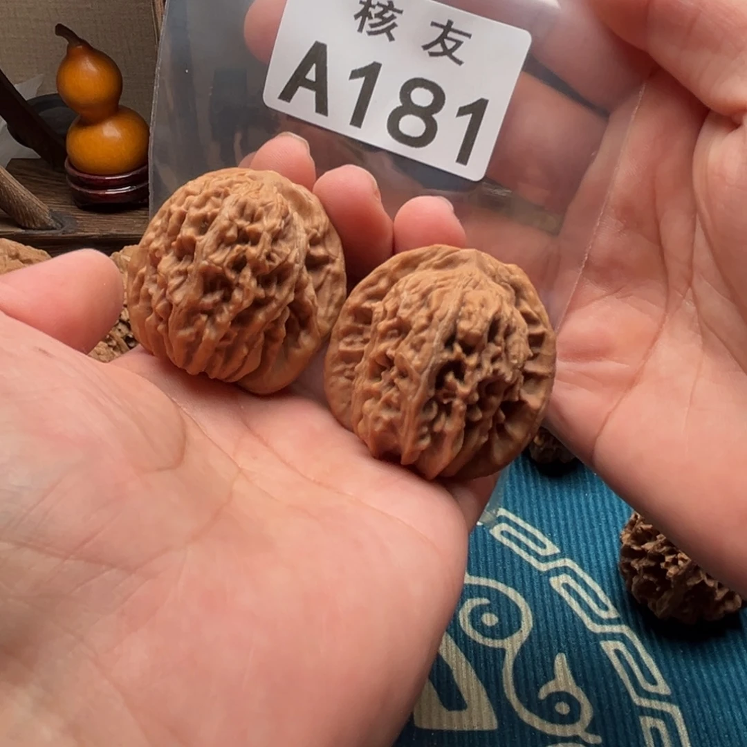 文玩核桃吊坠楼子