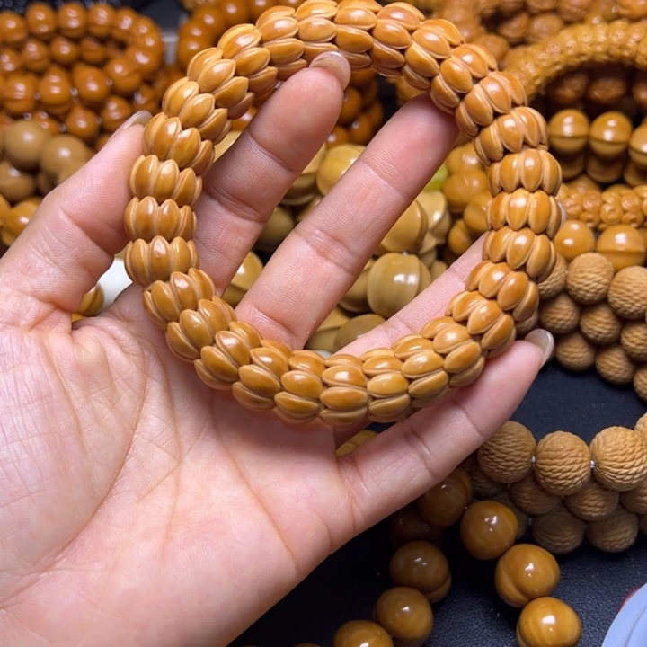 吊坠橄榄核聚宝盆