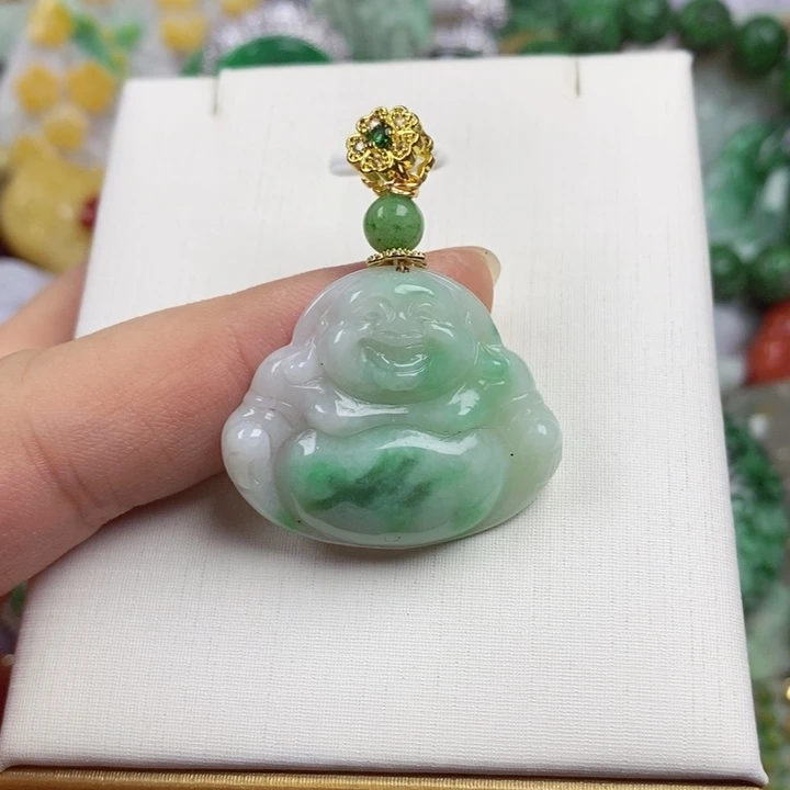 翡翠未镶嵌吊坠(赠链)