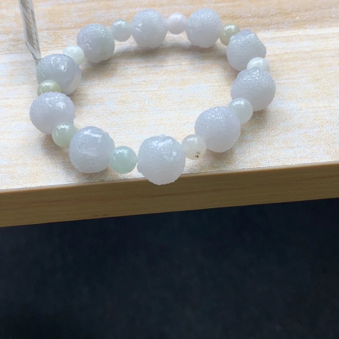 翡翠未镶嵌颈饰吊坠