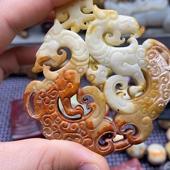 未镶嵌蛇纹石玉颈饰
