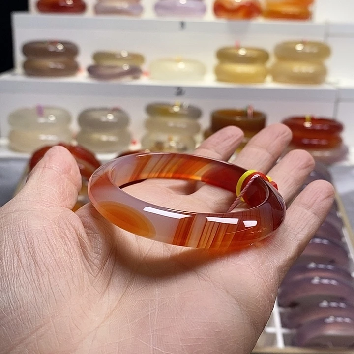 玛瑙/玉髓未镶嵌手镯天然纹理