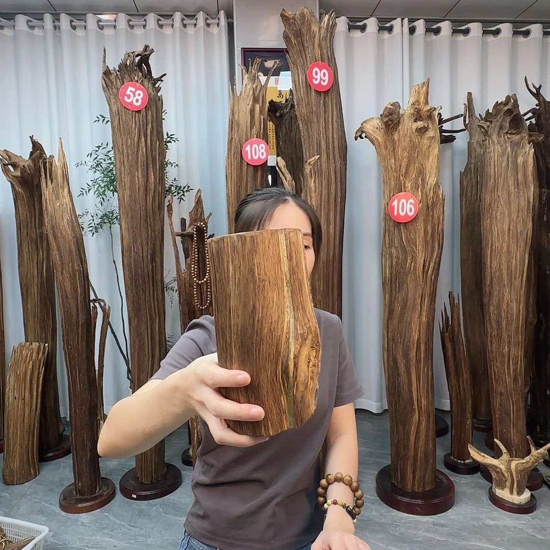 沉香碎屑沉香沉香原料摆件沉香原料摆件